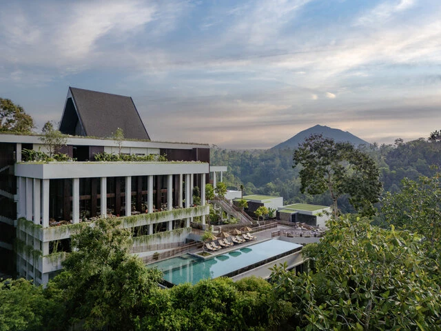 Anantara_Ubud_Bali_Resort_Exterior_Drone_Family_Pool_1