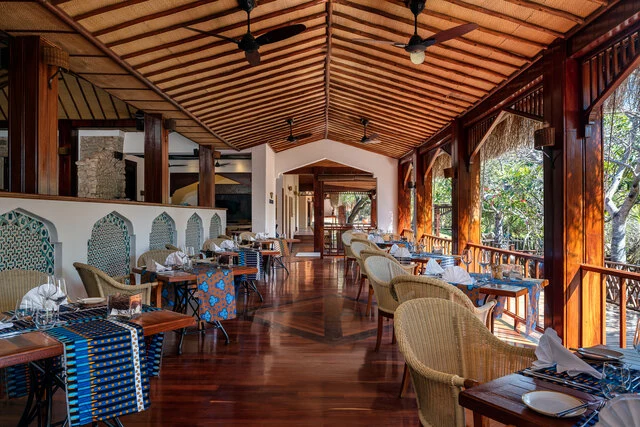 Anantara_Bazaruto_Island_Resort_Restaurant_Golfinho_Dinner
