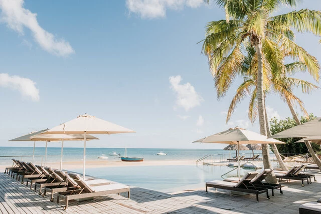 Anantara_Bazaruto_Island_Resort_Pool_View_Clube_Naval_Pool