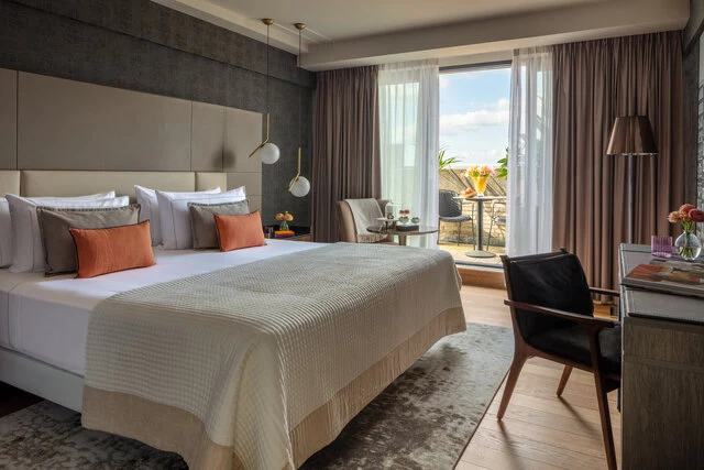 Anantara_Grand_Hotel_Krasnapolsky_Amsterdam_Executive_Rooftop_Terrace_Room