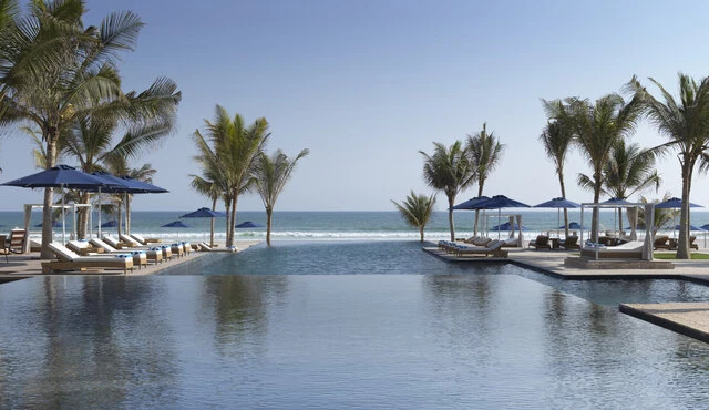 Al_Baleed_Resort_Salalah_By_Anantara_Pool_View_Beach_Pool_Sunny