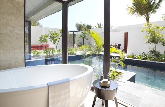 Al_Baleed_Resort_Salalah_By_Anantara_Guest_Room_One_Bedroom_Garden_View_Pool_Villa_Bathroom