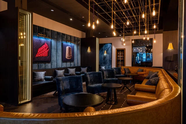 Anantara_Grand_Hotel_Krasnapolsky_Amsterdam_Bar_The_Tailor_interior_sofa-JPG - approx. 5MB-3530x2355