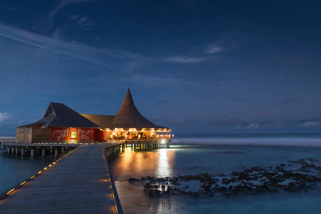 Anantara_Veli_Maldives_Resort_Property_Amenity_Restaurant_Baan_Huraa
