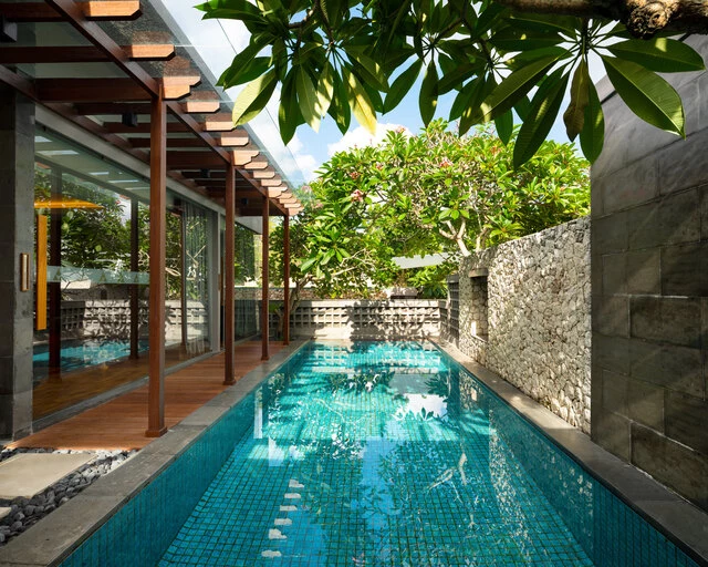 Anantara_Uluwatu_Bali_Resort_Spa_Pool_Therapy_room-7744x6192