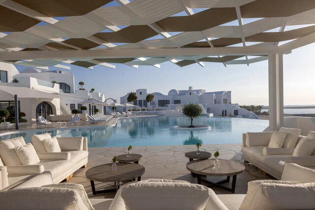 Anantara_Santorini_Abu_Dhabi_Retreat_Pool_Sunset_3