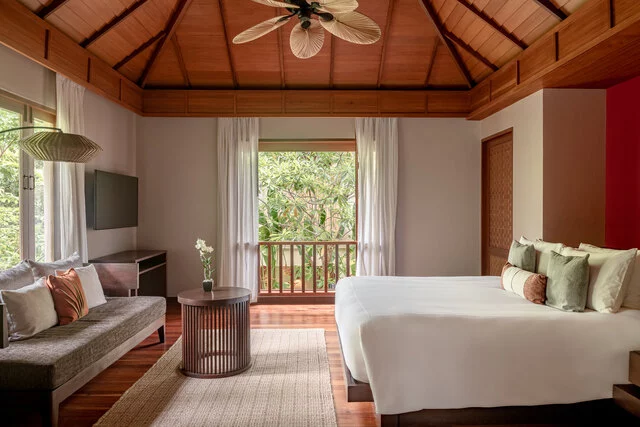 Anantara_Rasananda_Koh_Phangan_Villas_Two_Bedroom_Pool_Villa_Master_Bedroom_Upstairs