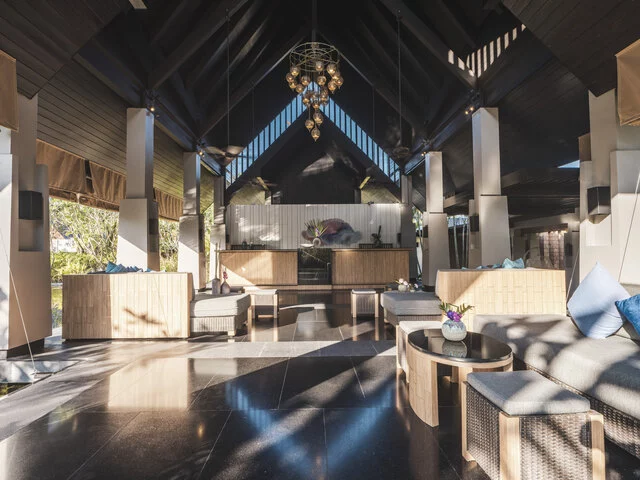 Anantara_Mai_Khao_Phuket_Villas_Lobby_View_Daytime