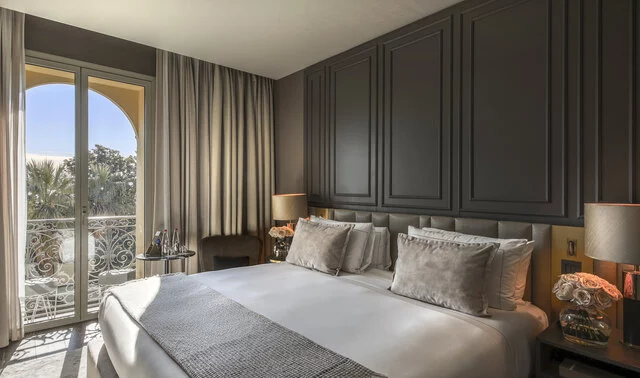 Anantara_Plaza_Nice_Hotel_Premium_Garden_View_Room_with_Balcony