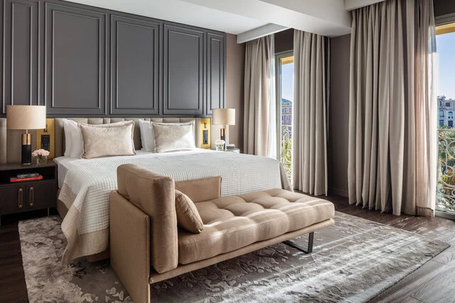 Anantara_Plaza_Nice_Junior_Suite_Sea_View_Balcony_Bed_Hero_0503-HDRx-3-3