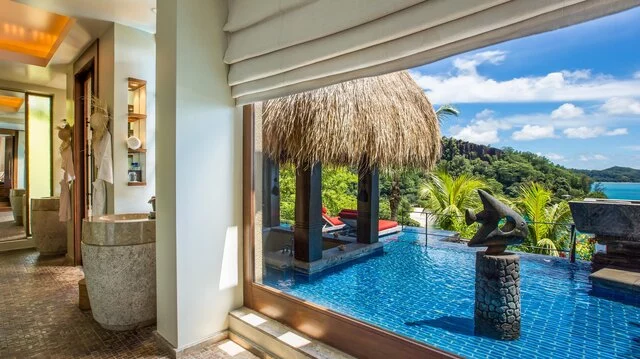 Anantara_Maia_Seychelles_Villas_Guest_Room_Ocean_View_Pool_Villa_Bathroom_View