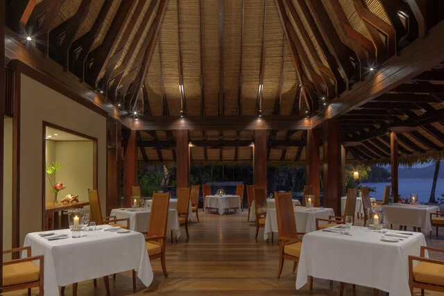 Anantara_Maia_Seychelles_Villas_Restaurant_Tec_Tec