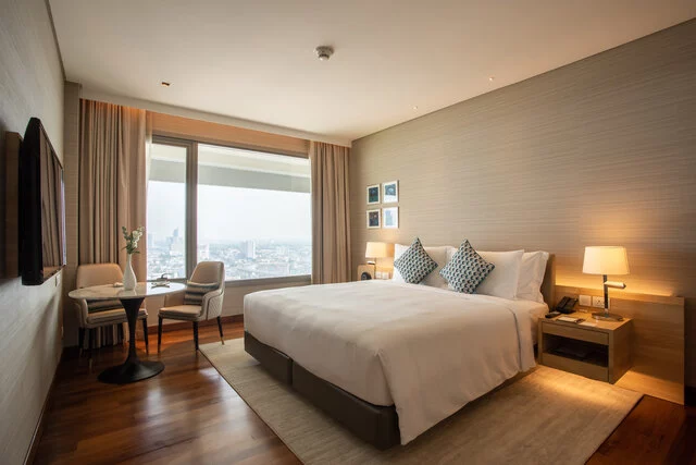 Avani_Plus_Riverside_Bangkok_Hotel_Guest_Room_One_Bedroom_Suite_Bedroom
