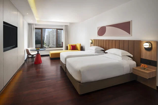 Avani_Ratchada_Bangkok_Hotel_Guest_Room_Junior_Suite_Room_Twin_Bed_1.JPG