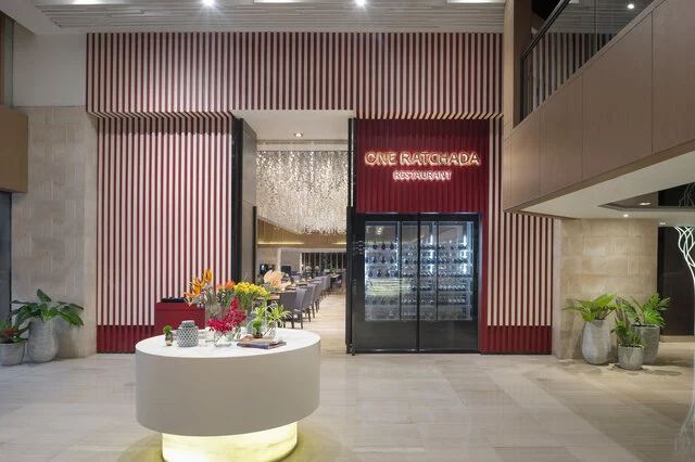 Avani_Ratchada_Bangkok_Hotel_Dining_One_Ratchada_New_Entrance.JPG