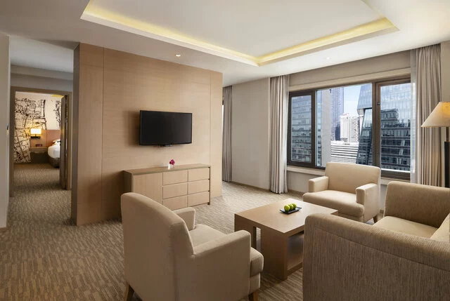 Avani_Ratchada_Bangkok_Hotel_Guest_Room_Two_Bedroom_Suite_Living_Room