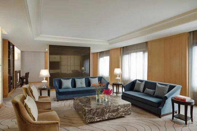 Avani_Ratchada_Bangkok_Hotel_Guest_Room_Presidential_Suite_Living_Curtain