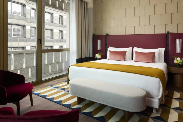Tivoli_President_Milano_Hotel_Guest_Room_Corner_Suite_2