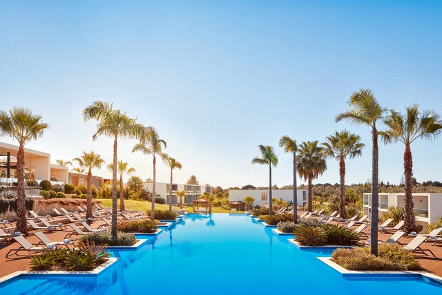 Tivoli_Alvor_Algarve_Resort_Pool_View_2