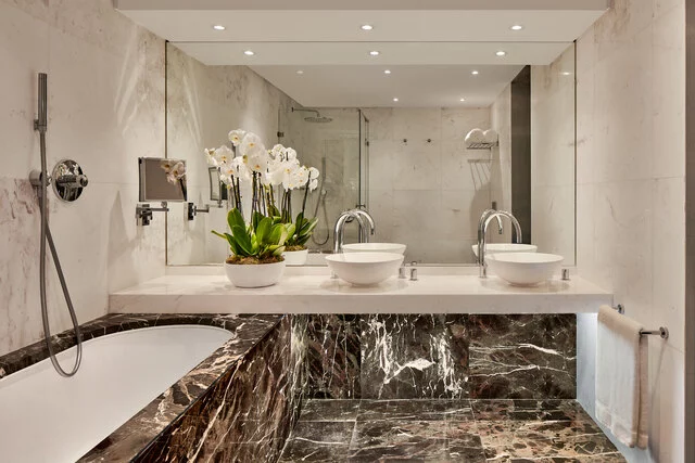 Tivoli_Marina_Vilamoura_Algarve_Resort_Guest_Room_Presidential_Suite_Bathroom_View