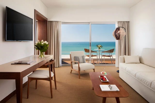 Tivoli_Marina_Vilamoura_Algarve_Resort_Guest_Room_Junior_Suite_Purobeach_2