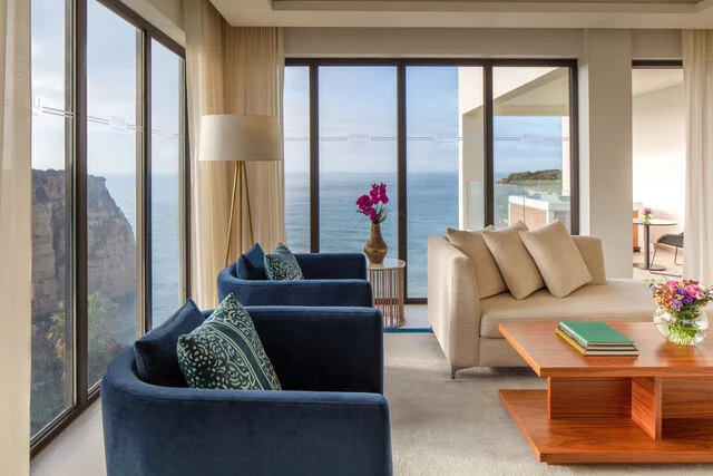 Tivoli_Carvoeiro_Algarve_Resort_Guest_Room_Junior_Suite_Premium_Sea_View_Living_Room-8660x5773