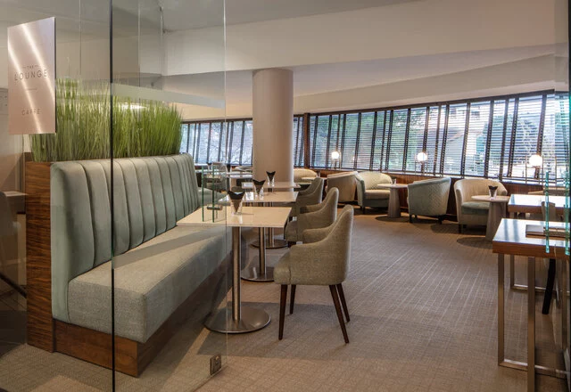 Tivoli_Oriente_Lisbon_Hotel_Property_Amenity_Business_Center_The_Lounge_Entrance-7455x5122