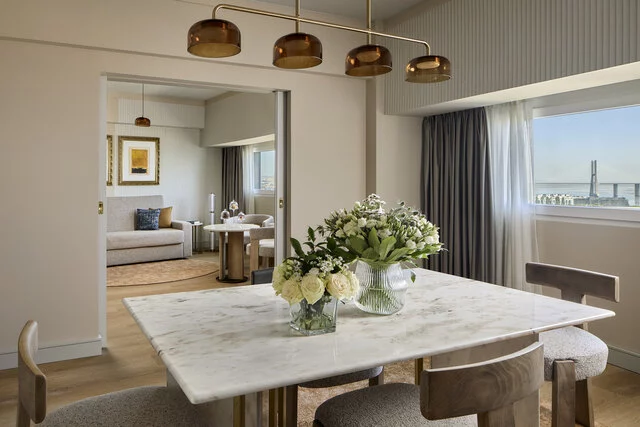Tivoli_OrienteLisbon_Hotel_Guest_Room_Suite_Dining Room