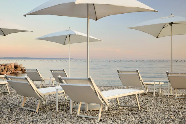 Tivoli_Portopiccolo_Sistiana_Resort_PortopiccoloBeachClub_spiaggia_Back_Row