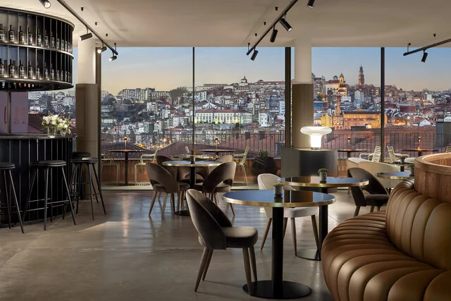 Tivoli_Kopke_Porto_Gaia_Hotel_Restaurant_1638_Restaurant_Wine_Bar_1
