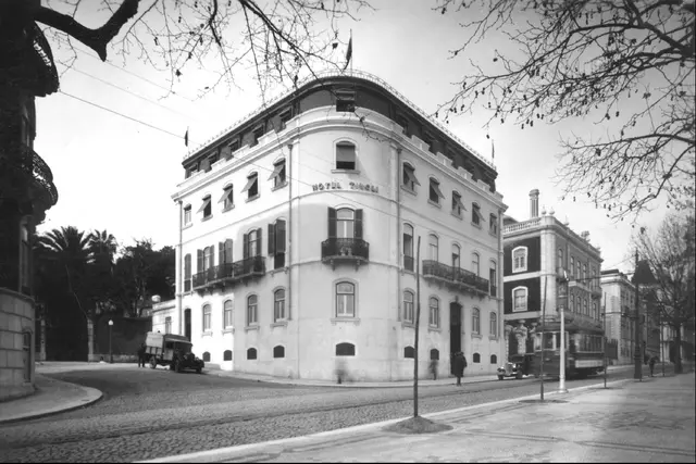 TLIS_Photograph_by_Eduardo_Portugal_1933