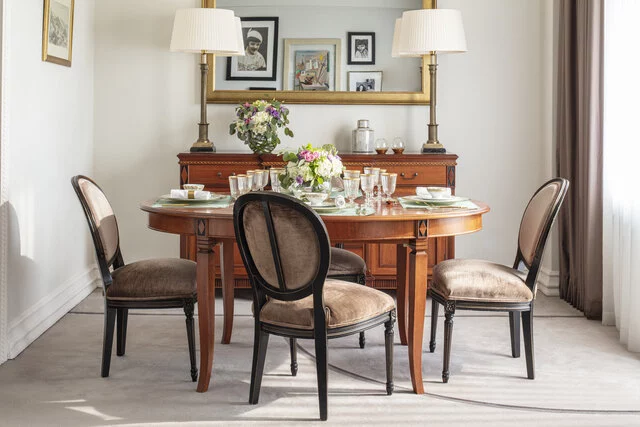 Tivoli_Avenida_Liberdade_Guest_Room_Diplomatic_Suite_Dining_Table-8688x5792
