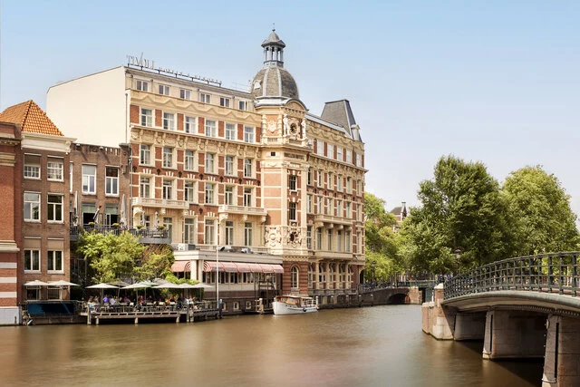 Tivoli_Doelen_Amsterdam_Exterior_Hotel_facade_canal_view_boat-7620x5083