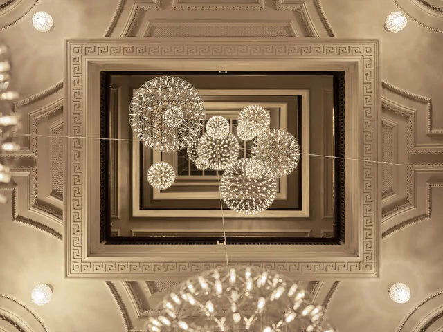 Tivoli_Doelen_Amsterdam_Details_Hallway_Chandelier_Lights_second_floor-8551x6418