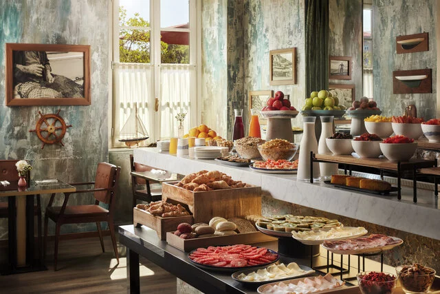 Avani_Palazzo_Moscova_Milan_Hotel_Breakfast_Buffet_Setup