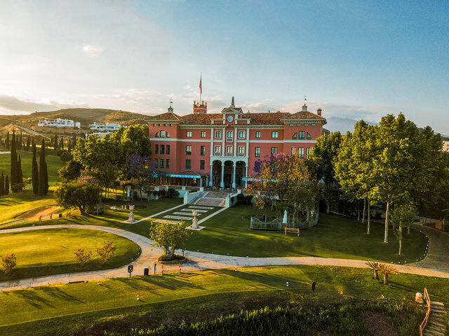 Anantara_Villa_Padierna_Resort_Exterior_View_Superior_View-1996x1496.jpg