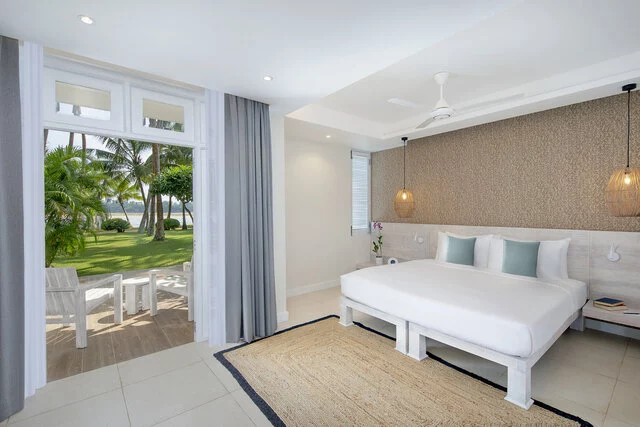 Avani_Kalutara_Resort_Guest_Room_Avani_Ocean_View_Deluxe_Room_Bedroom-6720x4480