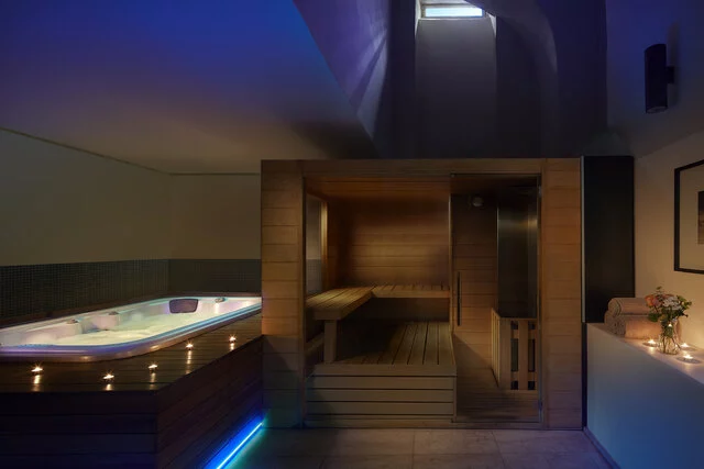 Avani_Palazzo_Moscova_Milan_Hotel_Facilities_Spa_Jacuzzi_Sauna