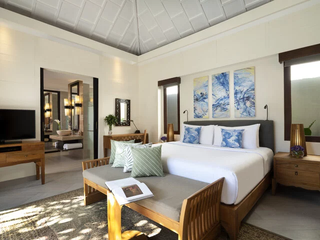 Avani_Seminyak_Bali_Resort_Guest_Room_One_Bedroom_Pool_Villa_Master_Bedroom-8256x6192