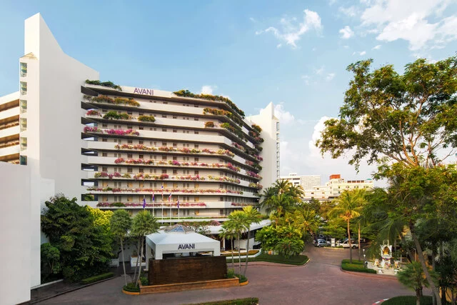 Avani_Pattaya_Resort_Hotel_Exterior_View_Day