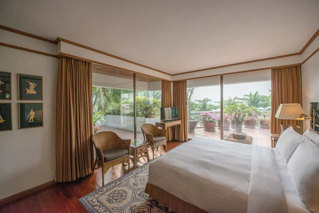 Avani_Pattaya_Resort_Room_Presidential_Suite_Bedroom