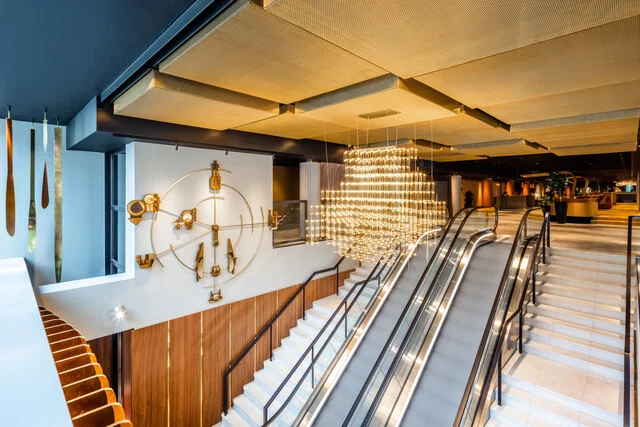 NH_Collection_Copenhagen_Lobby_and_reception_escalator-8192x5464