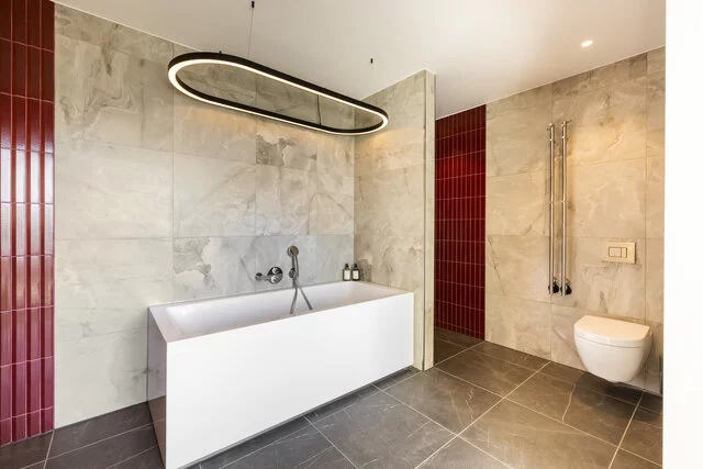 NH_Collection_Copenhagen_Room_Presidential_Suite_With_View_Bathroom_Bath_Toilet-8145x5433