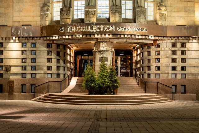 NH_Collection_Helsinki_Grand_Hansa_Facade_entrance_christmas