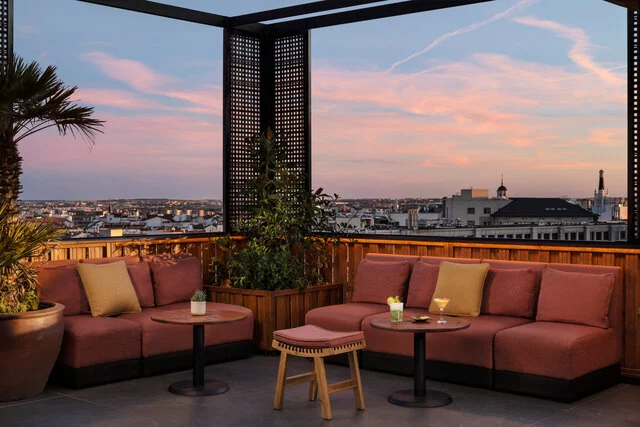 NH_Collection_Madrid_Suecia_Bar_Rooftop_Sunset