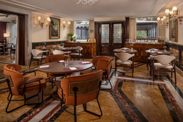 NH_Collection_Grand_Hotel_Palazzo_Dei_Dogi_Buffet_Breakfast_Windows