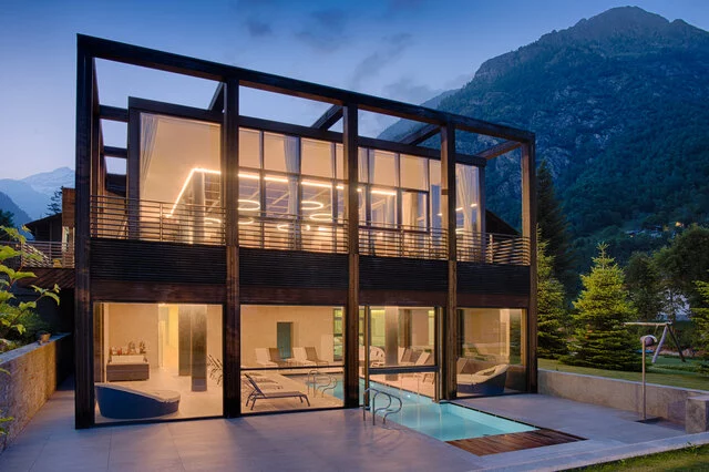 NH_Collection_Alagna_Mirtillo_Rosso_Facade_Night_Swimming_Pool
