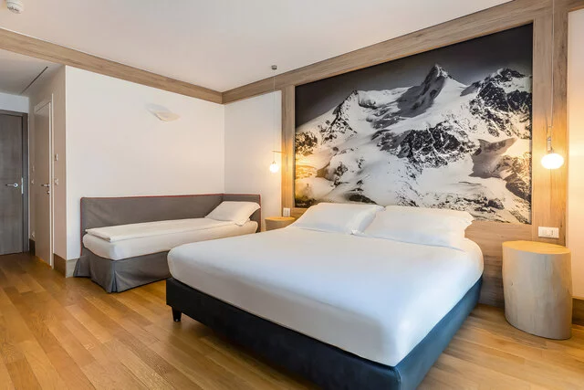 NH_Collection_Mirtillo_Rosso_Room_Superior_Lights_On