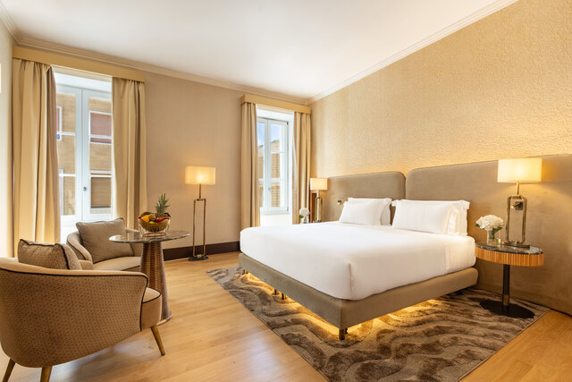 Tivoli_Palazzo_1880_Lecce_Hotel_Guest_Room_Junior_Suite_1.jpg
