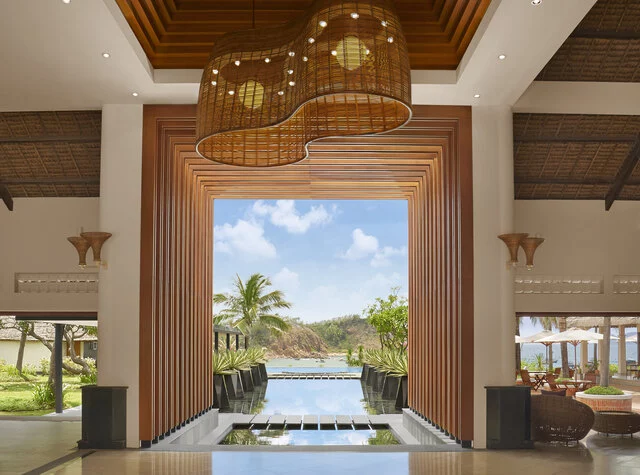 Avani_Quy_Nhon_Resort_Lobby_view_Infinity_Water_Feature-4500x3337